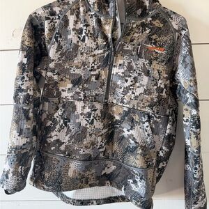 Kids Camo Sitka pullover
